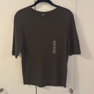 NWT Uniqlo Merino Ribbed Top